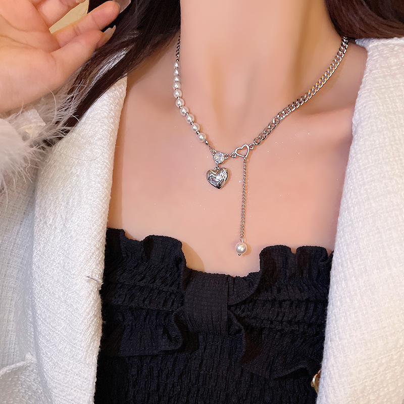 Heart-shaped pearl necklace for women, a new, sweet and cool style collarbone chain in 2023, a popular and trendy neckchain accessory Specification drawing