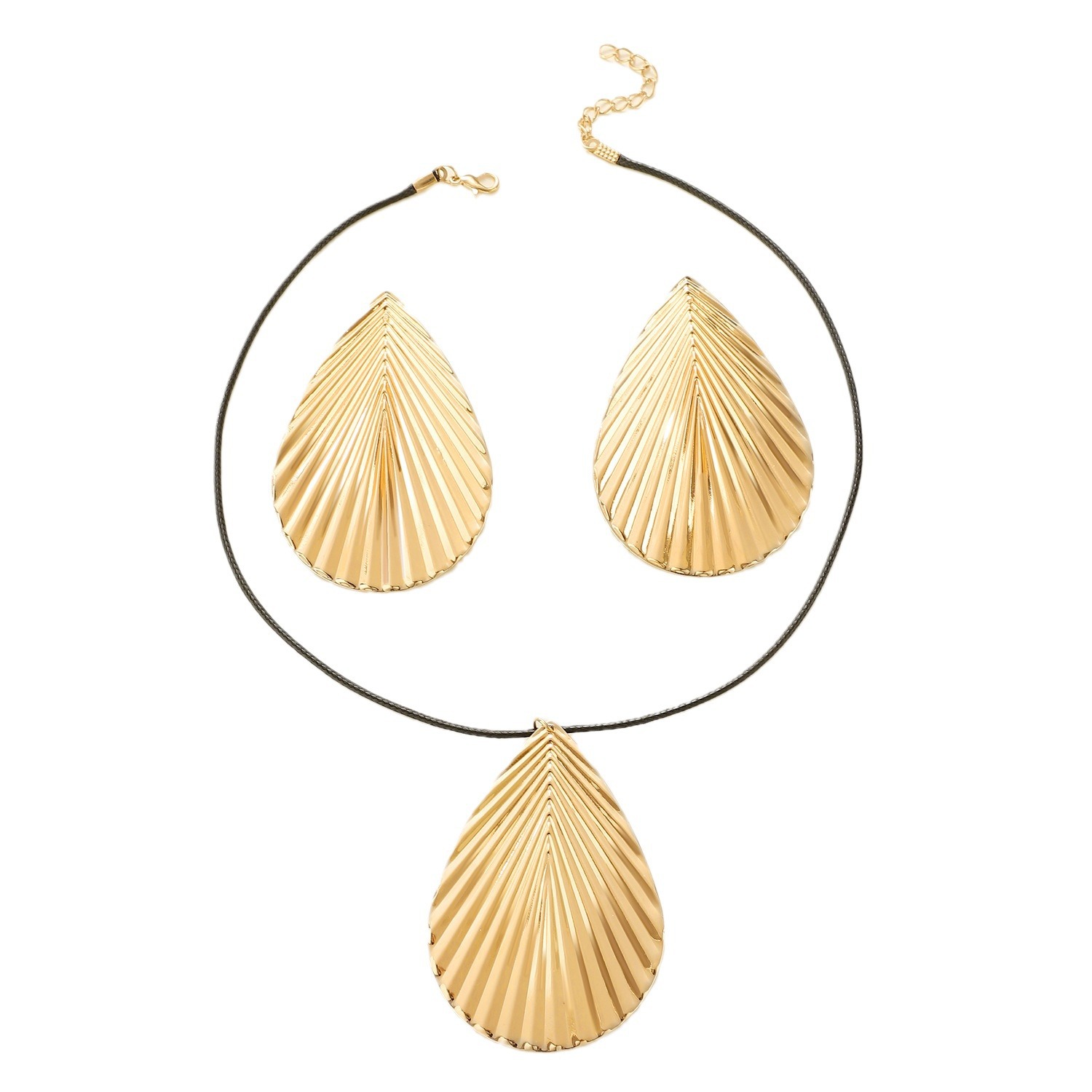 European and American exaggerated banana leaf teardrop earrings necklace set, women's creative and personalized jewelry set of three pieces Item Picture