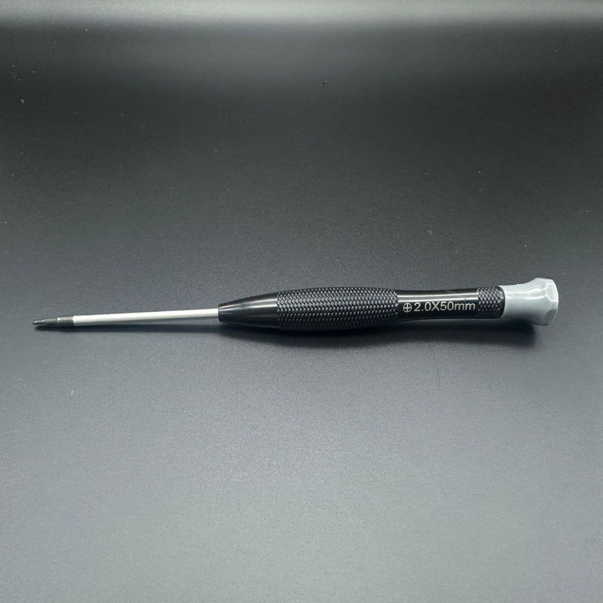 Strong magnetic tools fish-scale handle precision screwdriver S2, extended screwdriver, cross-shaped, flat-head, star-shaped hex socket Application Scenario