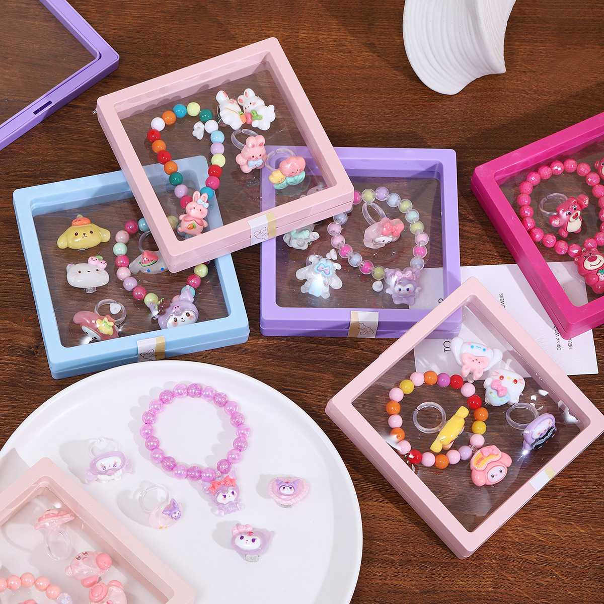 Children's cartoon exquisite bracelet, little girl crystal beaded bracelet, baby Kuromi girls' bracelet accessory set full figure