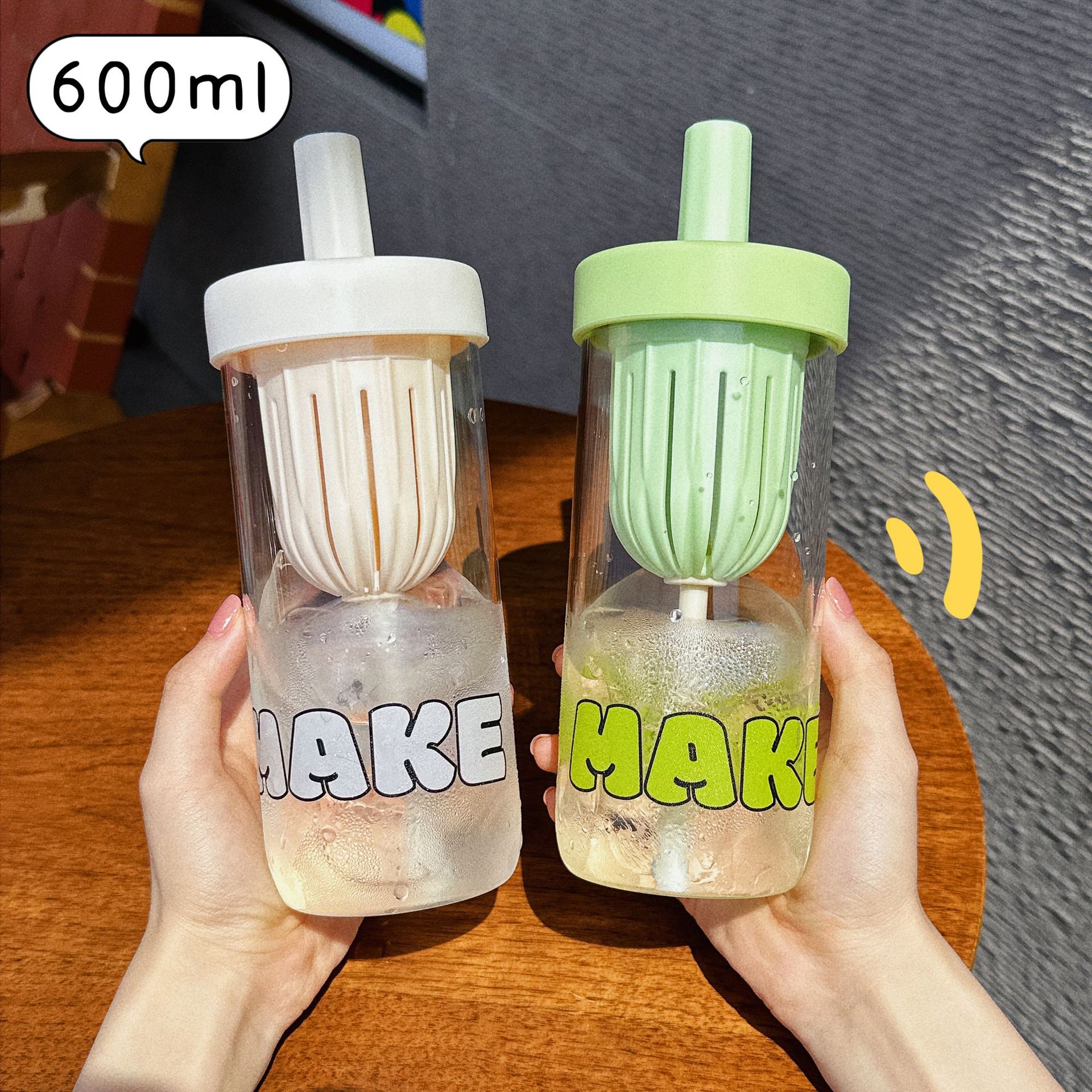Summer tea brewing water cup, high-temperature resistant filter screen desktop straw water cup, simple cold drink tea water separation glass cup details Picture