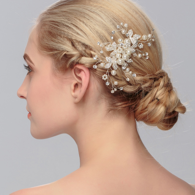 European and American wedding accessories, bride combs, handcrafted pearl headwear, alloy rhinestone coils, hair combs, manufacturer wholesale accessories full figure