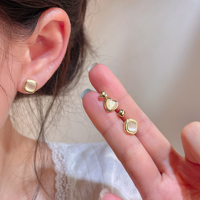Four-piece set of cat's eye stone heart-shaped square stud earrings for women, French retro set of earrings, high-end look, internet-famous earrings wholesale Specification drawing