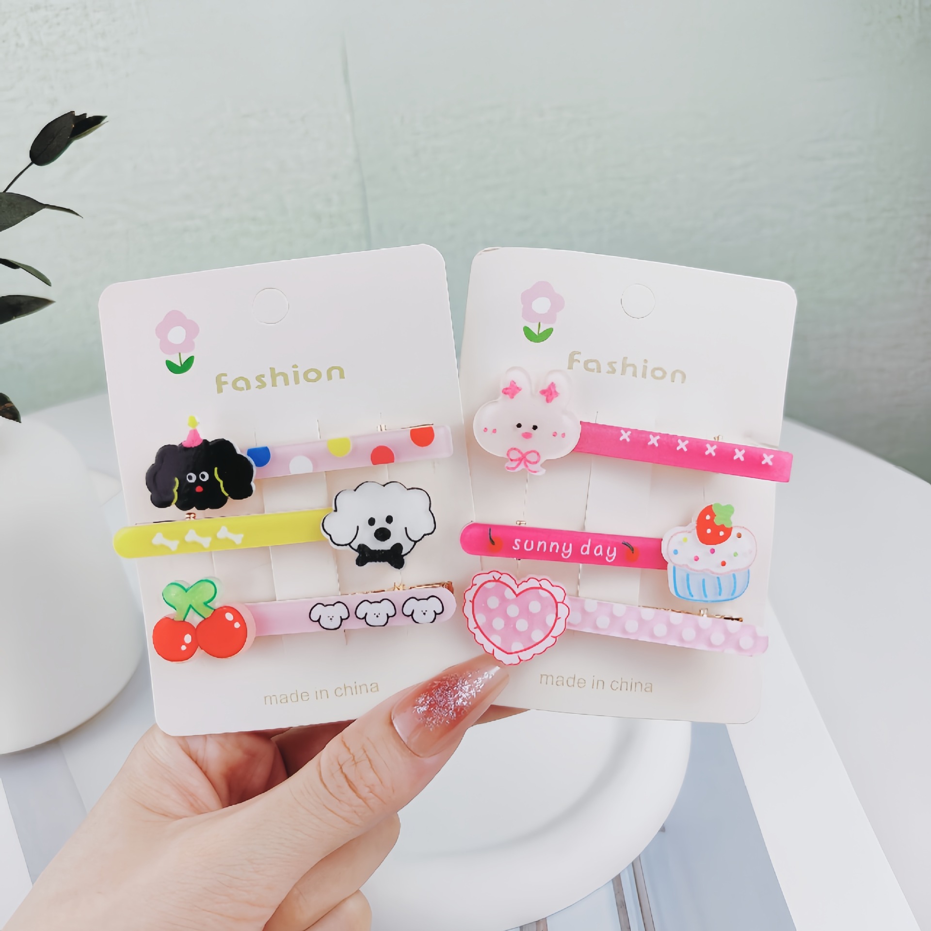 Cute puppy hair clips, children's cartoon color duckbill clips, side clips for girls, bangs, hair clips, headwear Specification drawing