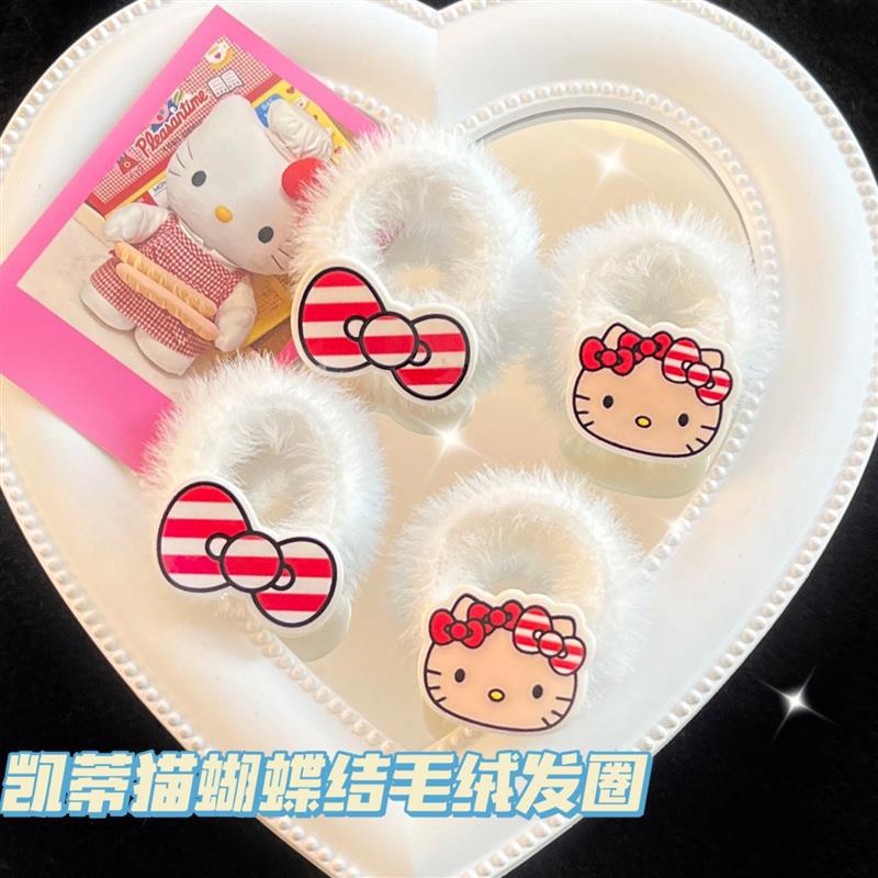 Black Hello Kitty towel ring, plush hair tie, cartoon ins hair tie, couple and best friend hair tie, cute and sweet hair accessories Application Scenario