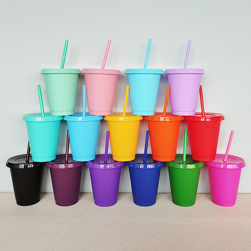 【 Processing and Customization 】 Plastic straw cup, small transparent beverage milk tea cup with lid, creative glitter cup full figure