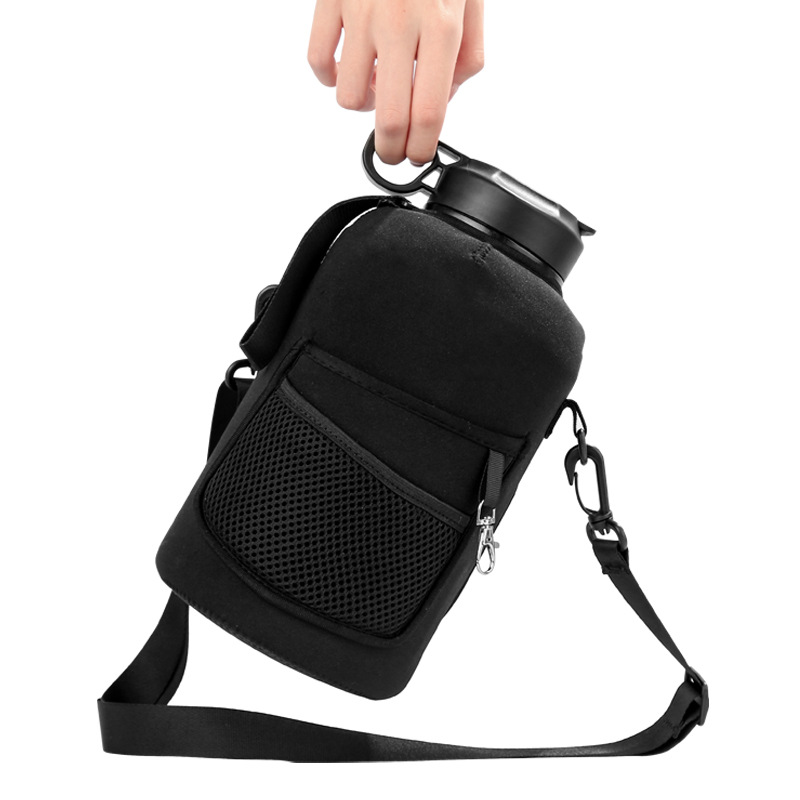 One-gallon sports water bottle with strap, insulated lid, non-hot and anti-slip water cup lid, diving material, 2.2L water bottle details Picture