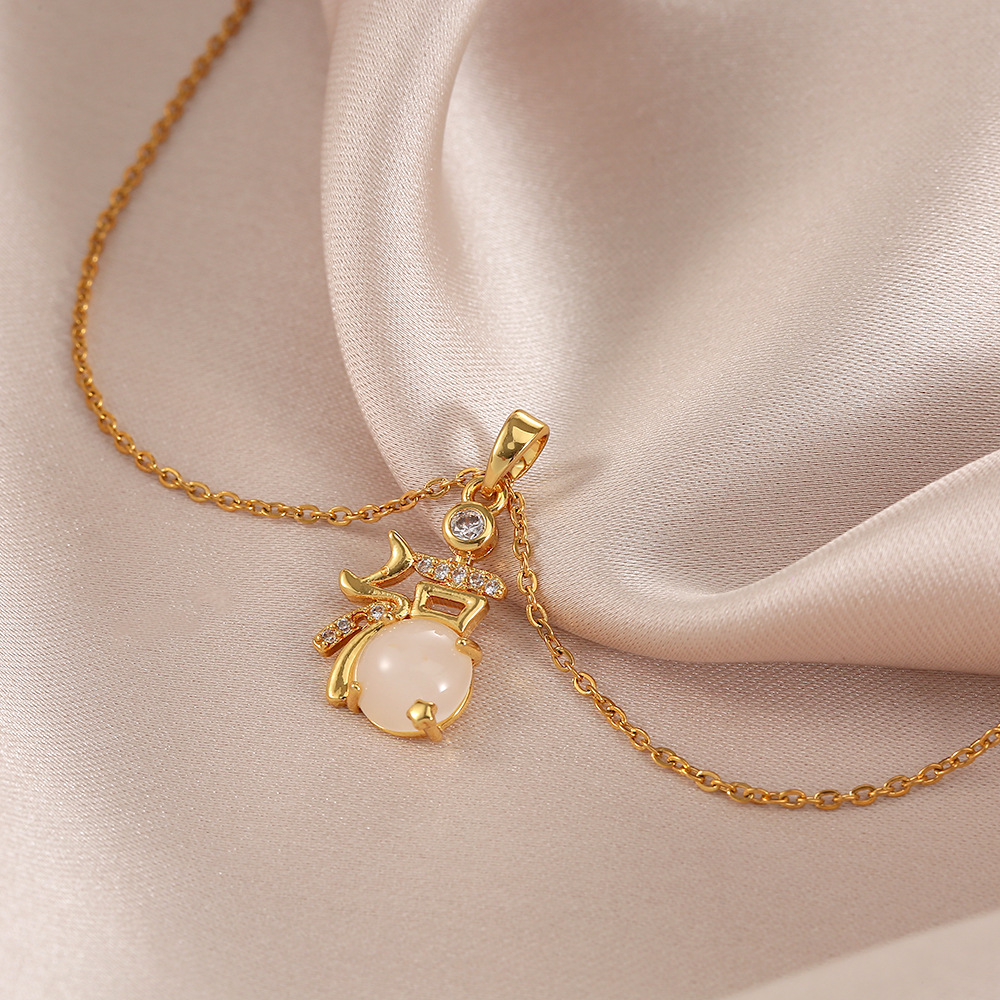 The Chinese-style design of the "Fu" character pendant titanium steel necklace is a popular summer accessory for women. It is a simple collarbone chain with a fashionable and high-end feel Specification drawing
