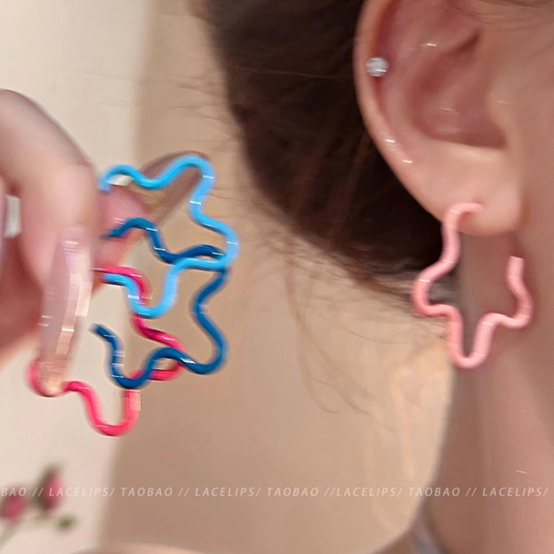 Dopamine cute flower earrings for women, summer seaside, high-end, sweet stud earrings, niche design, exquisite earrings Specification drawing