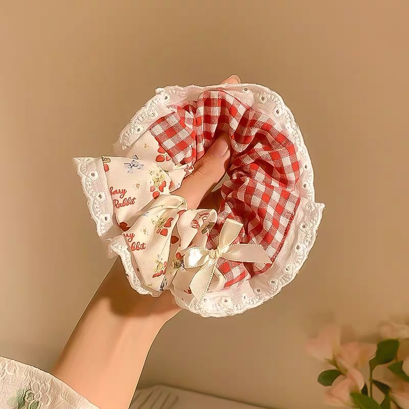 Red lace large intestine hair tie, fashionable bun hairstyle, cute matching 2025 spring, high elasticity, fluffy texture, exquisite quality Specification drawing