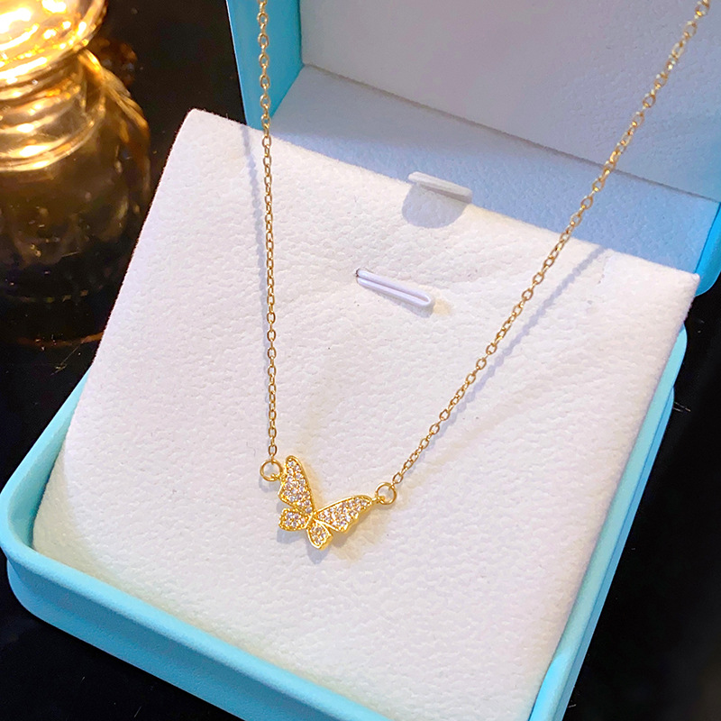 Korean version simple diamond-encrusted small butterfly titanium steel necklace, women's fashionable and light luxury design sense collarbone chain, versatile accessory for Internet celebrities details Picture