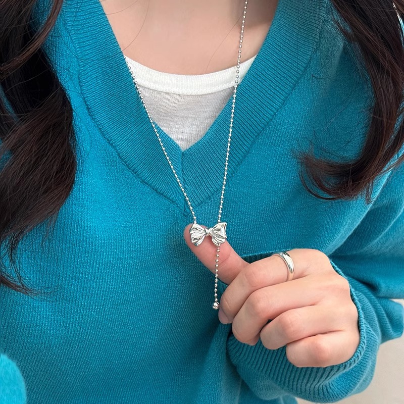 French retro metal bow necklace, a unique design for women, simple and versatile, fashionable necklace and sweater chain Specification drawing