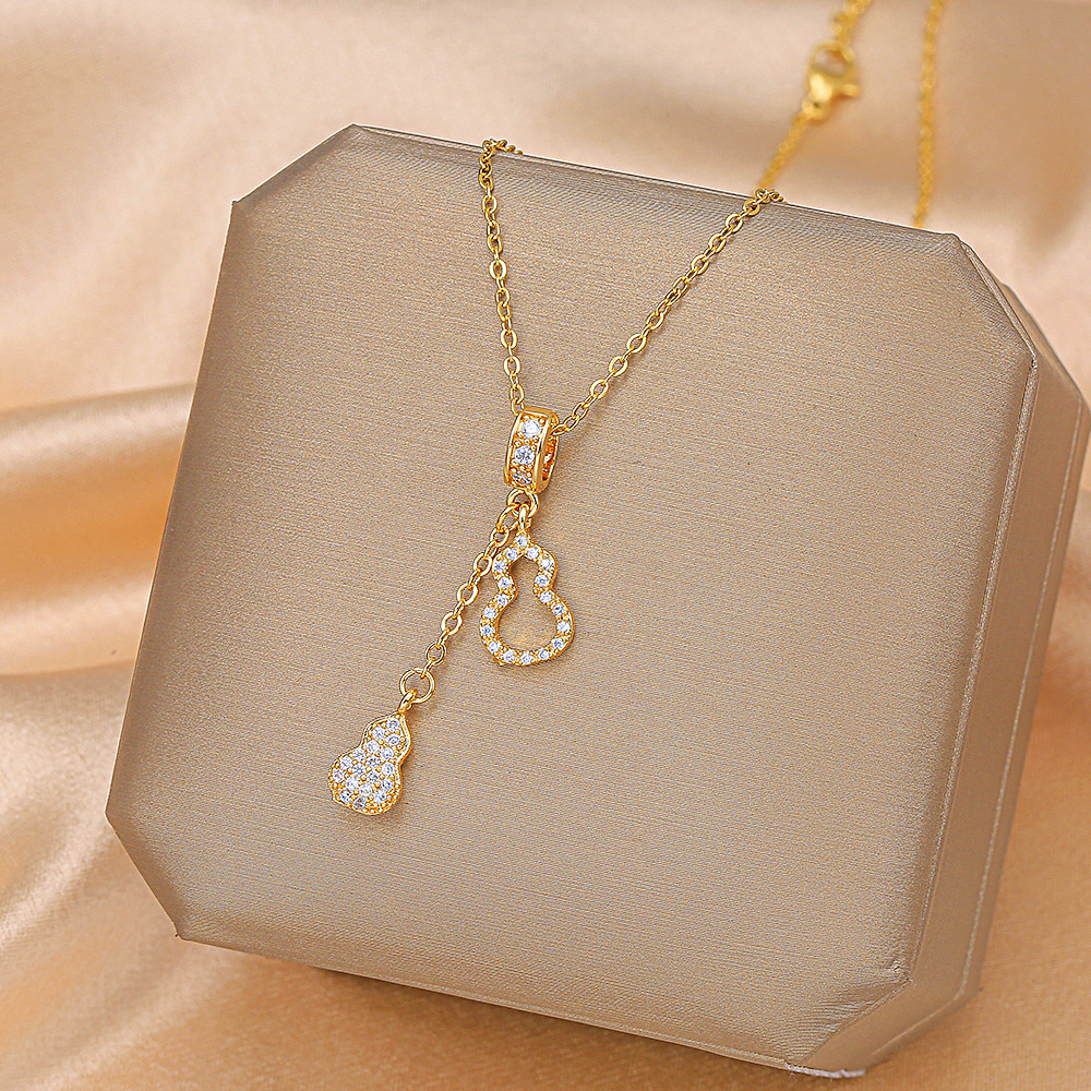 A light luxury full-diamond tassel gourd titanium steel necklace for women, versatile and high-end on Instagram, a popular collarbone chain accessory that doesn't fade full figure