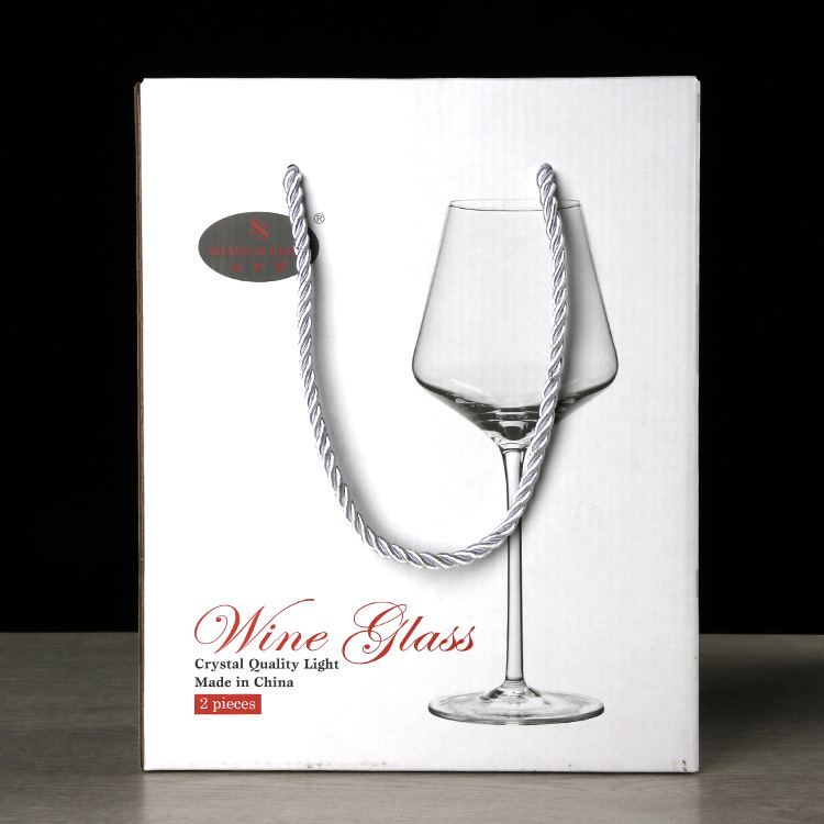 Factory direct sales of handcrafted crystal glass wine glasses, 2-piece gift box set, highball glass, Burgundy wine glass Application Scenario