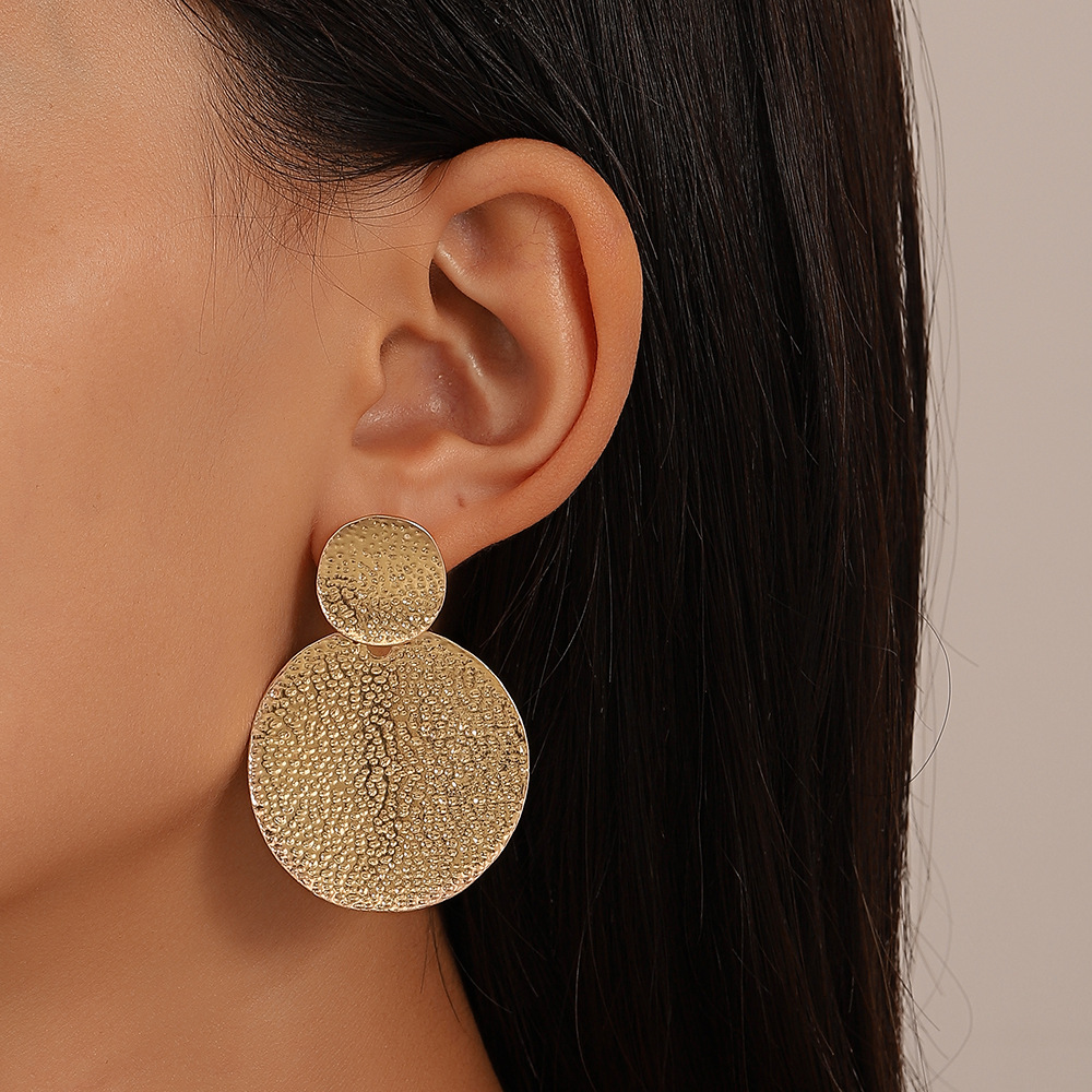 European and American ins exaggerated round piece earrings for women, retro fashion, individual temperament, large metal geometric earrings, cross-border earrings full figure