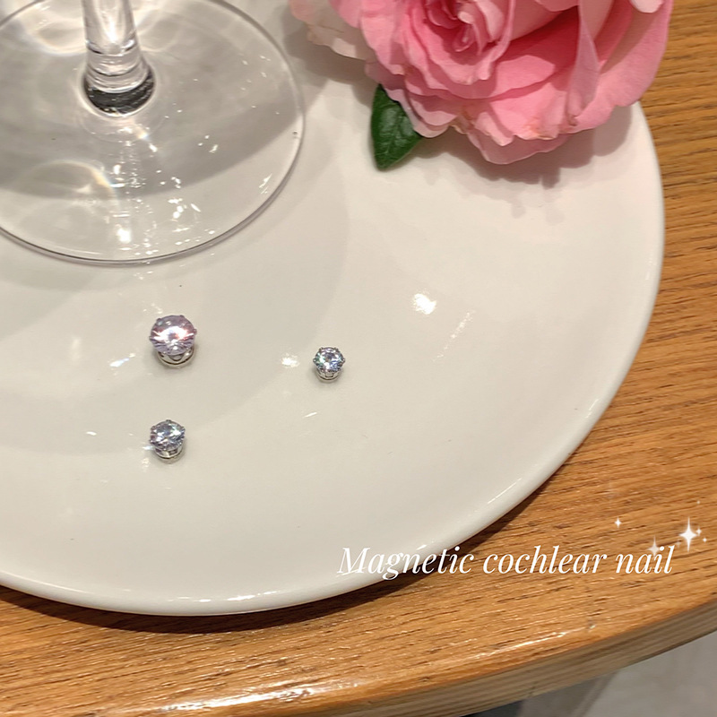 Exquisite zircon magnetic ear studs, women's no-ear piercings ear clips, ins light luxury fashion, versatile and simple earrings Specification drawing