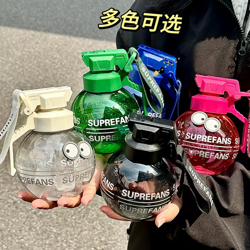 Creative and fun tritan portable couple plastic cups for summer direct drinking, cute grenade cups as gifts details Picture