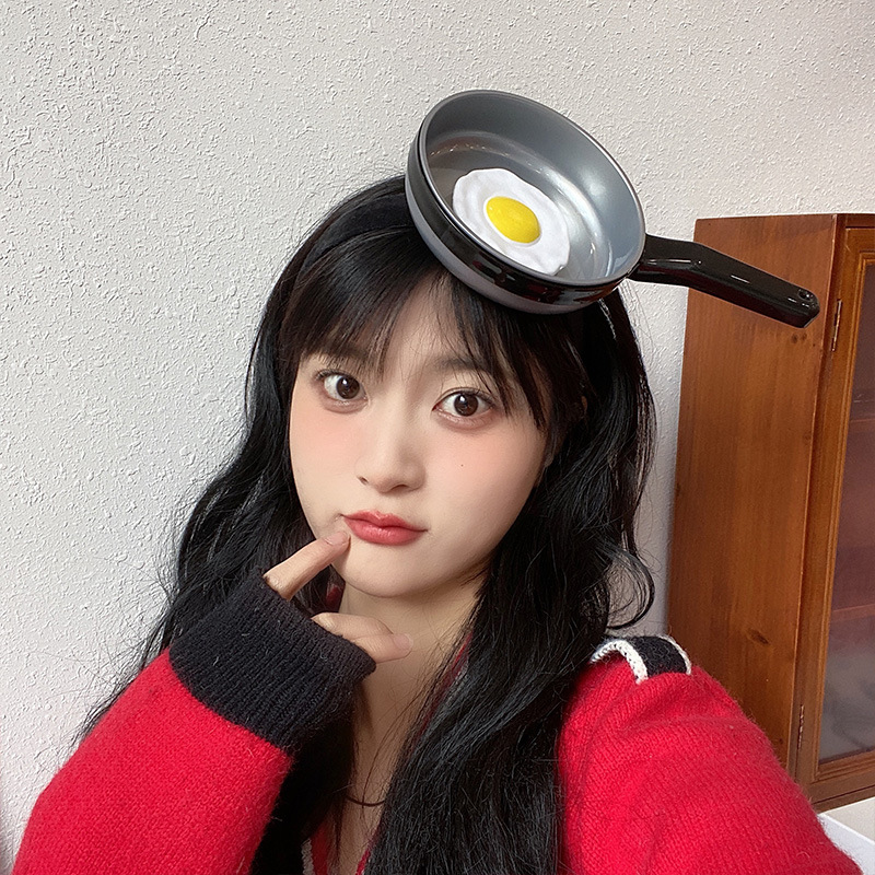 Frying pan hair band, cute and funny creative female face wash headband, hair accessory, teenage girl funny hair clip, hairpin headaccessory Application Scenario