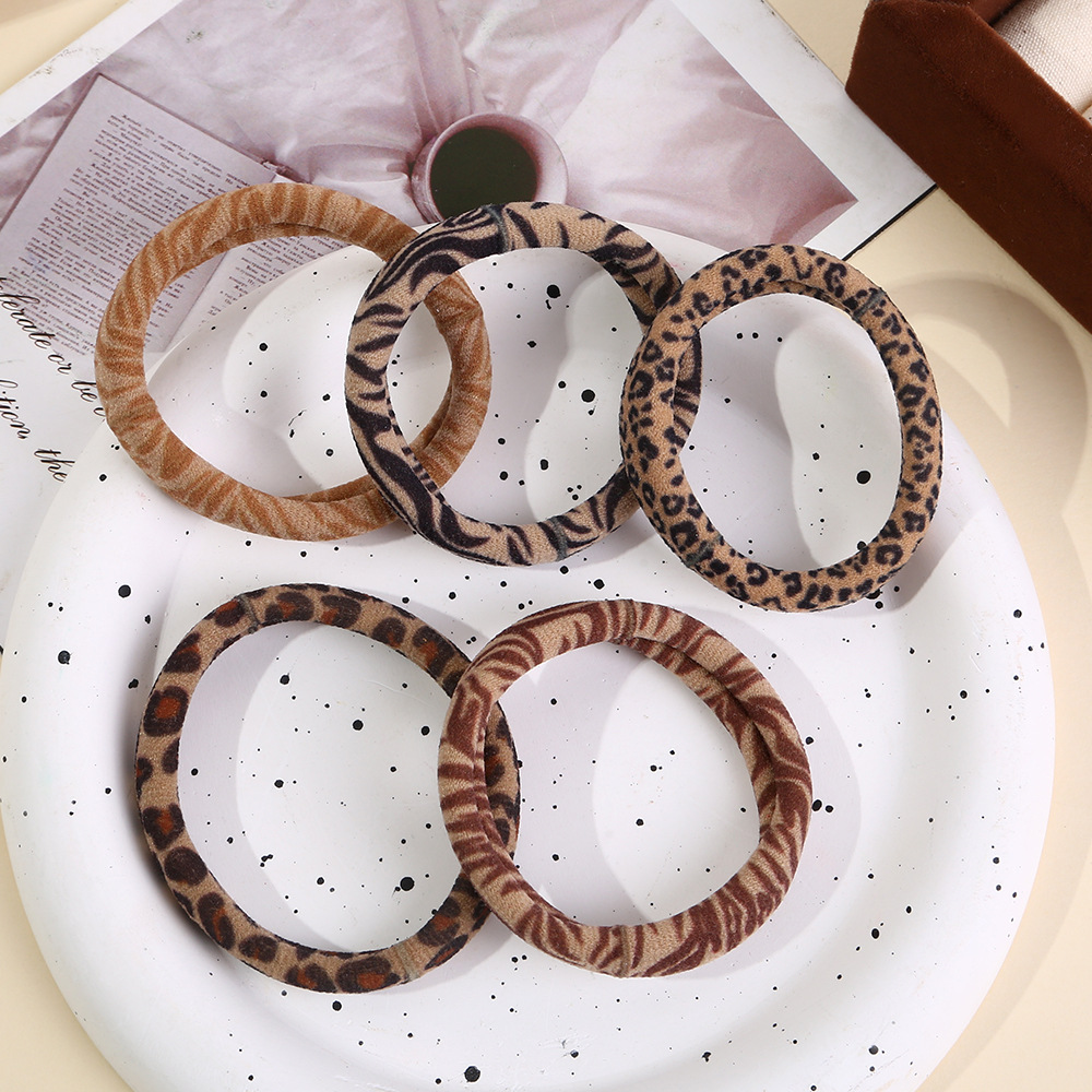 New autumn and winter high-elasticity seamless leopard print leather band ponytail hair tie, thick hair band cross-border wholesale accessories Specification drawing