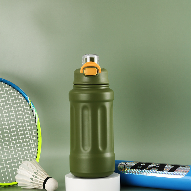 2023 New large-capacity insulated cup, 316 stainless steel men's outdoor sports insulated cup, ton ton pot, handle water bottle Application Scenario
