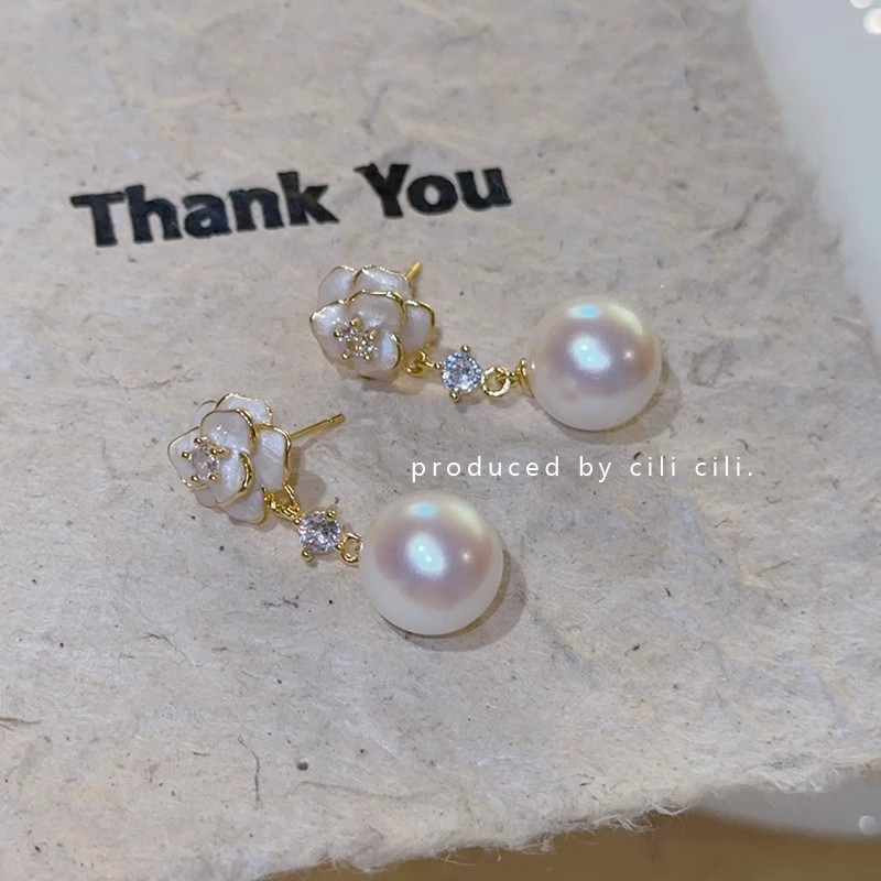 Camellia gentle fragrance pearl new earrings with a high-end feel, no ear holes, mosquito-repellent incense coil ear clips, French earrings for women Specification drawing
