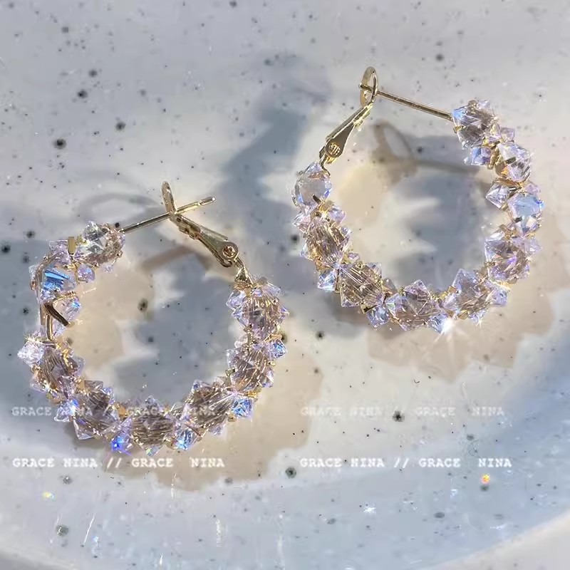 Sparkling Zircon exquisite ring earrings, niche design stud earrings, light luxury and high-end feel, exaggerated fashion and temperament, women's earrings details Picture