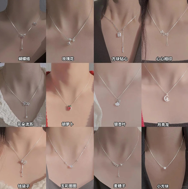 The heart-shaped zircon necklace is a sweet and light luxury necklace with an ins style for women. It features a niche design and is a popular collarbone chain that goes well with everything full figure