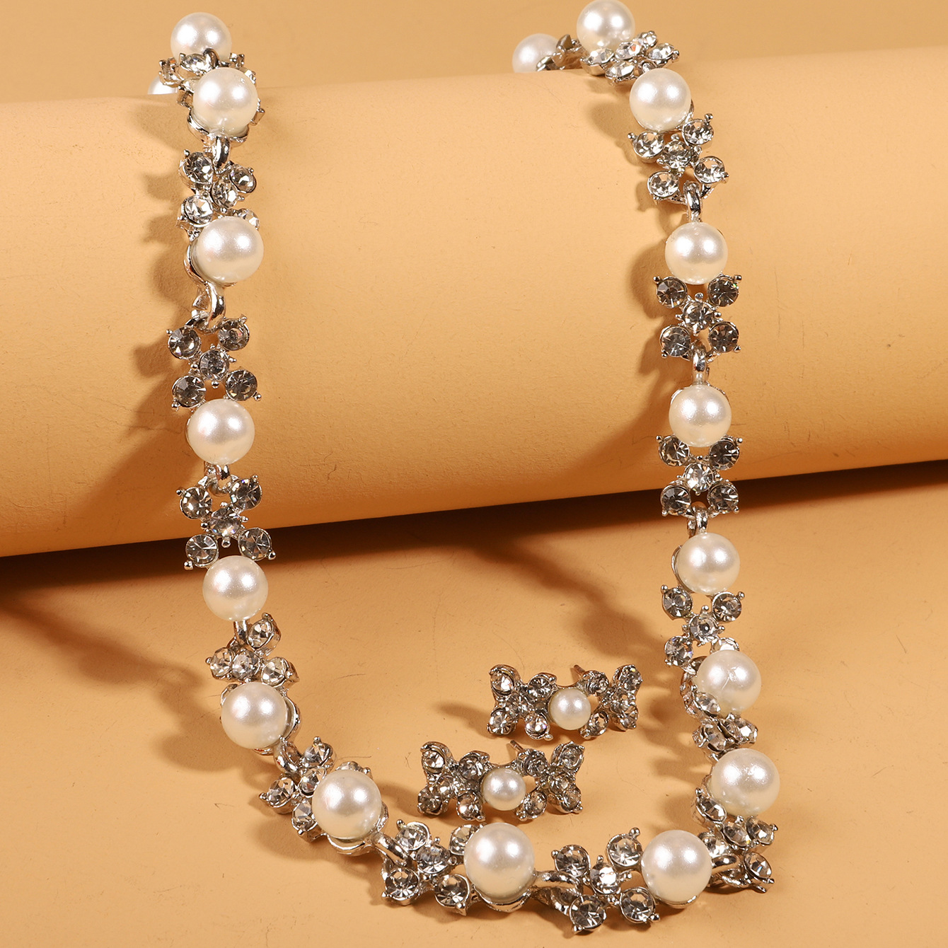European and American bestseller, sparkling diamond pearl flower necklace Stud set, two-piece bridal dress accessory set N4145 Specification drawing