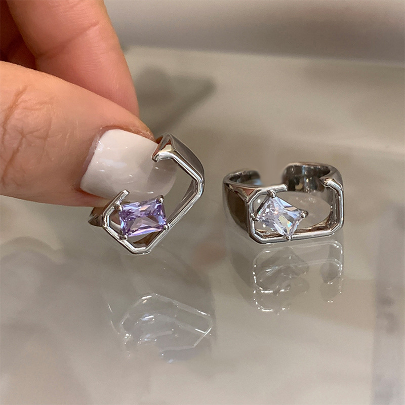 A unique and niche purple square diamond zircon design open ring for women, a new Instagram trendy hip-hop sweet and cool food ring full figure