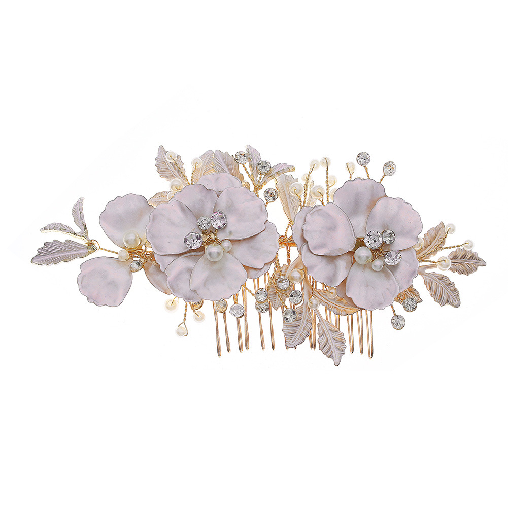 European and American high-end wedding accessories, beautiful flower and pearl combs, elegant handcrafted rhinestone hair combs, bride's updo headwear Item Picture