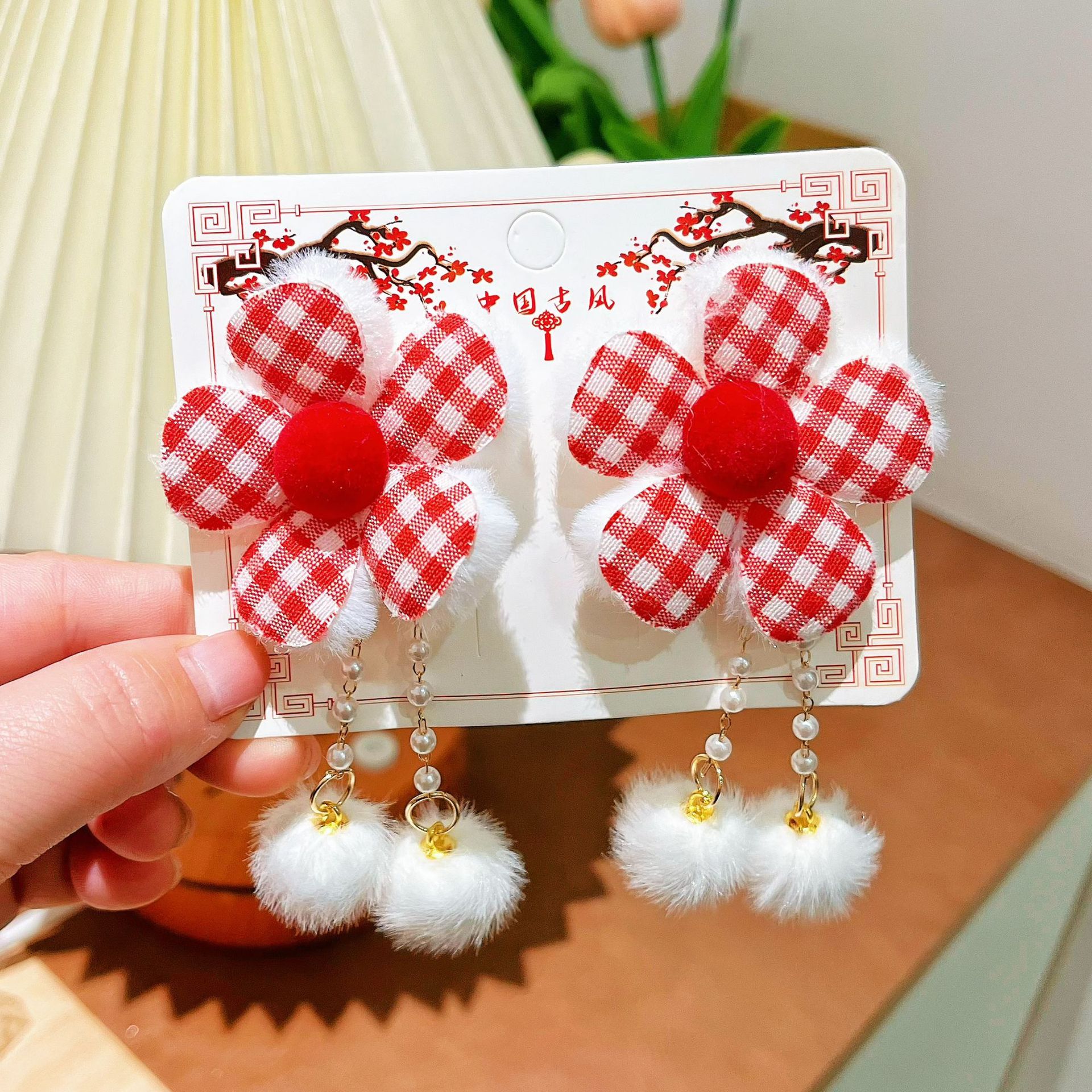 New Year's ancient-style flower hair tie, cute baby headband, high-elasticity rubber band, little girl's festive red girl accessories details Picture