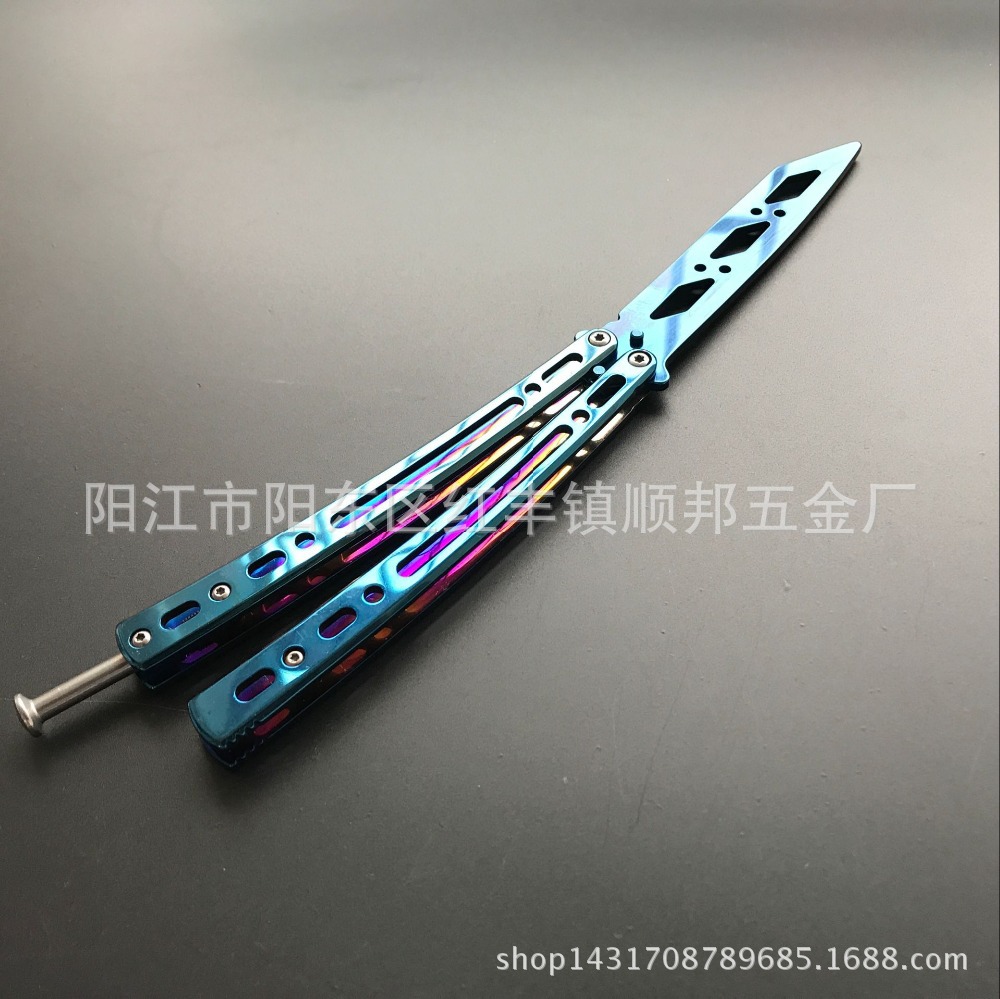 CS GO peripheral game Butterfly Blade Swinging tool training without cutting edge practice folding blade swinging Butterfly blade tool Application Scenario