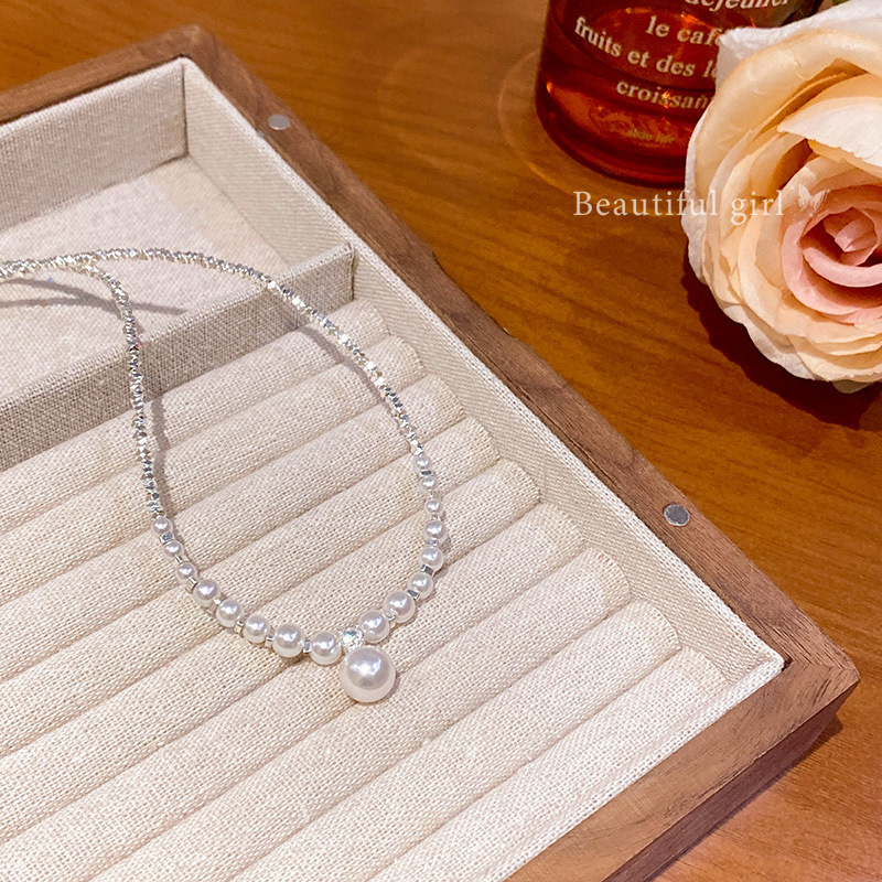 A light luxury, niche silver pearl pendant necklace for women, a French high-end style, versatile and elegant collarbone chain necklace accessory Specification drawing