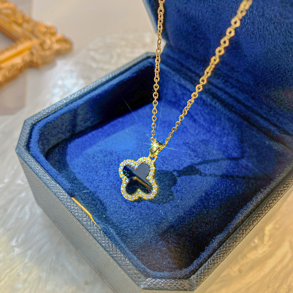 Titanium steel necklace for women, 18k rose gold with diamonds, four-leaf clover pendant, niche and light luxury, black shell collarbone chain, elegant neck chain Specification drawing