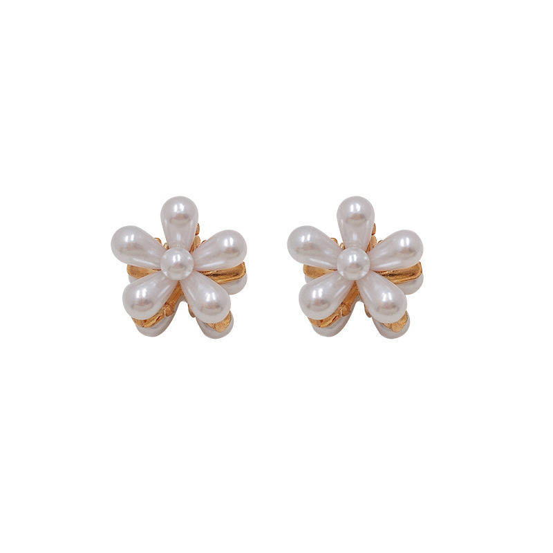 French retro Internet celebrity Daisy flower hair clip, bangs small grab clip, ins sweet mini pearl hair clip side clip Item Picture