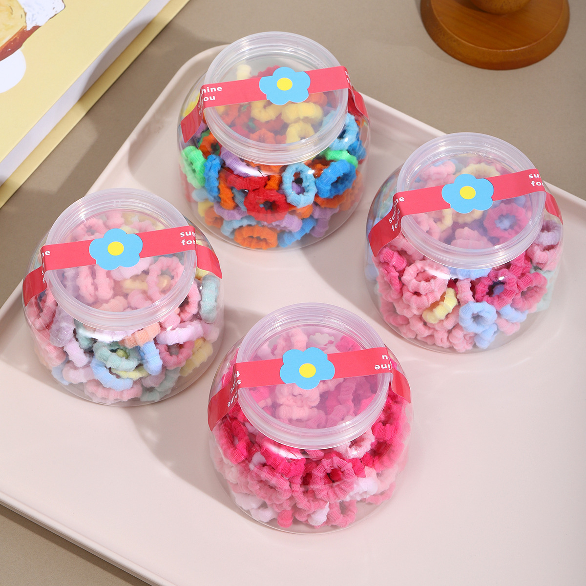 Little girl's hair non-damaging towel ring, anti-slip children's threaded high-elasticity rubber band, girls' hair tie rubber band, hair tie Application Scenario