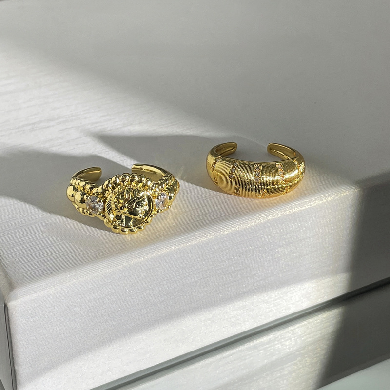 A mid-style antique coin embossed female figure ring, a niche retro Italian brushed light luxury high-end index ring for women Specification drawing