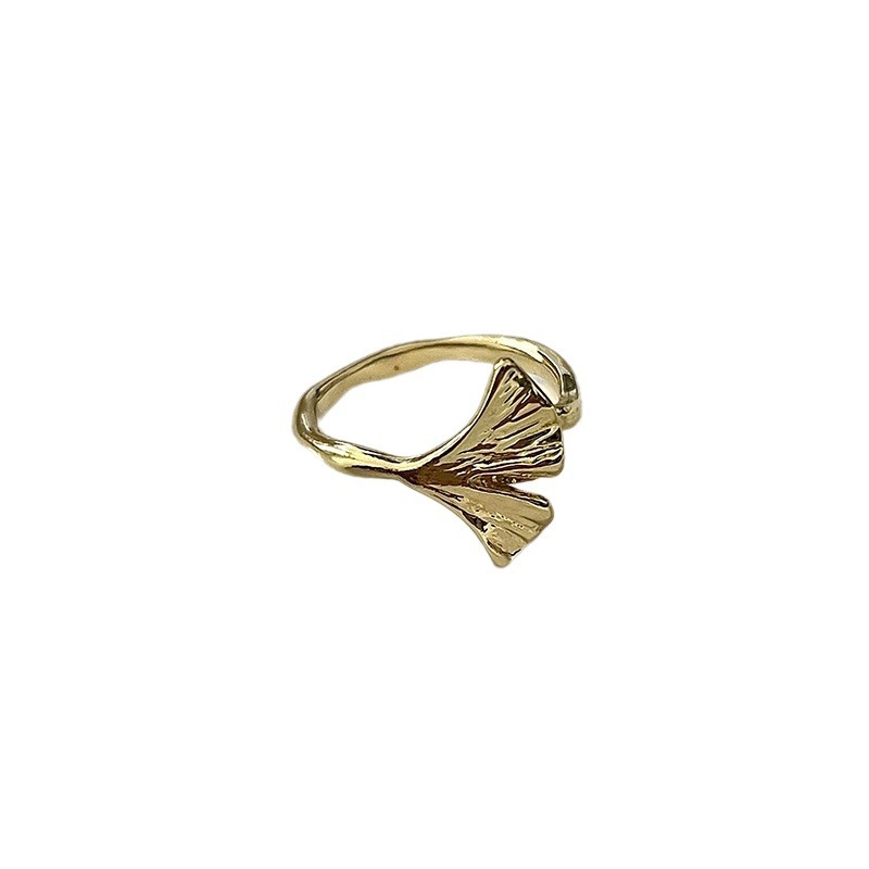The 2024 new irregular high-end ring is a niche design for women, simple and versatile, with sweet lines and a loose-fitting ring Item Picture