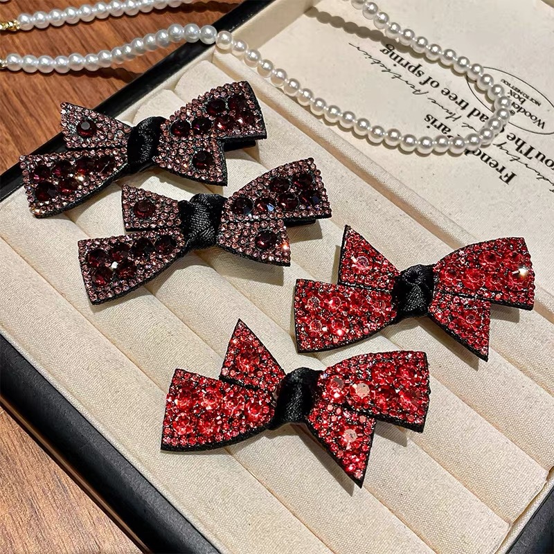 Korean bow water diamond hair clips, bangs side clips, high-end and elegant style, duckbill bb clips, back of the head small hair clips Application Scenario