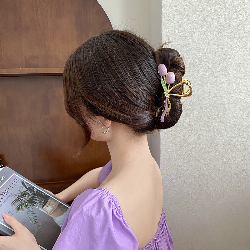 Tulip hairpin, forest-style fairy-like beauty, back of the head, updo hair clip, super fairy-like shark hairpin, hairpin, clip headwear Application Scenario