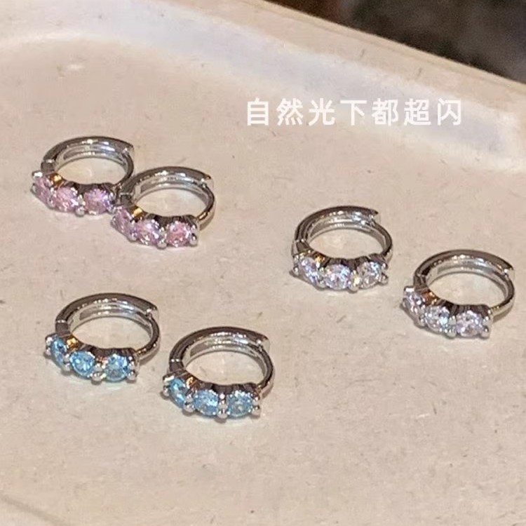 "Double Ear holes, colorful zircon ear rings, women's summer 2025 new exquisite plain ring earrings, niche and versatile stud earrings. Application Scenario
