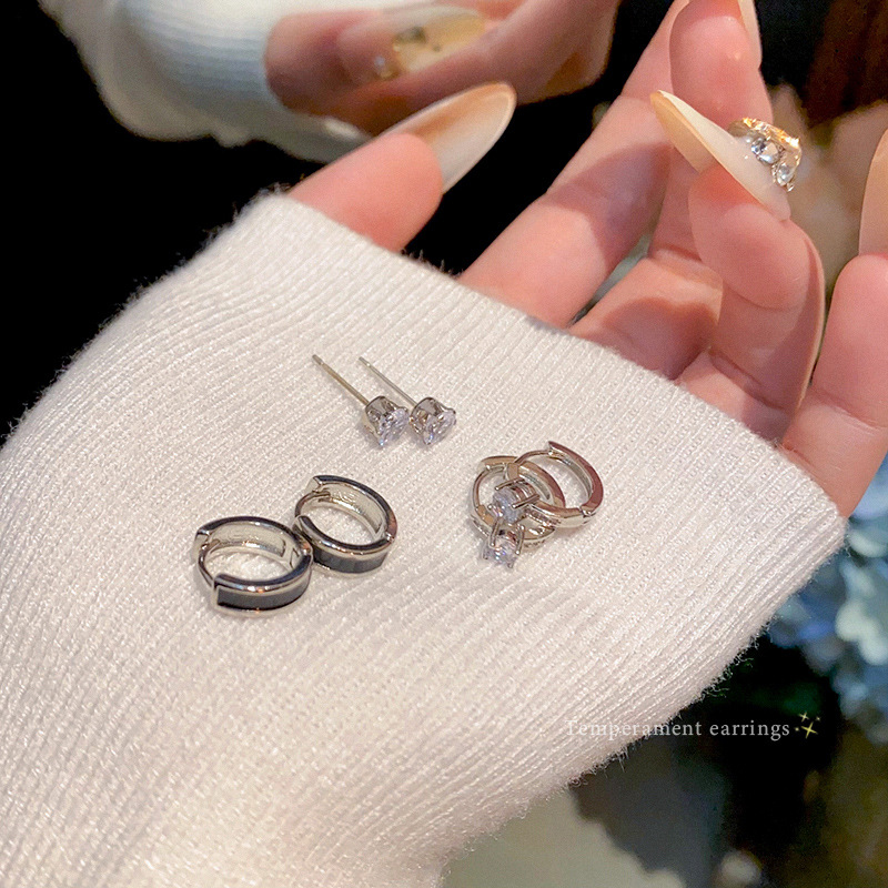 Light luxury, niche and exquisite zircon ear stud earrings, a Korean bestseller set for women, plain ring ear studs, the same style of earrings as Internet celebrities full figure