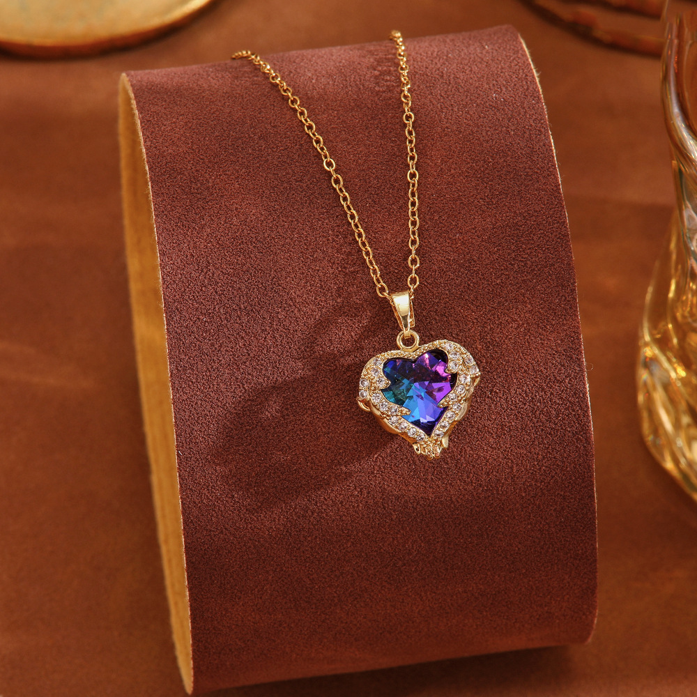 Cross-border titanium steel necklace for women, with a unique and high-end look, features copper micro-inlaid colored heart-shaped zircon jewelry that does not fade Specification drawing
