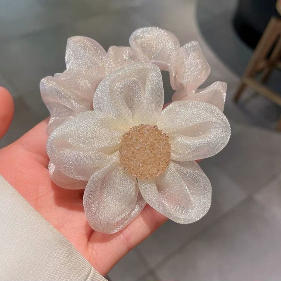 Two light luxury mesh fabric knotted hair accessories, shiny water diamonds, sun and flower hair bands, ponytail hair ties, and bun hairstyle Specification drawing