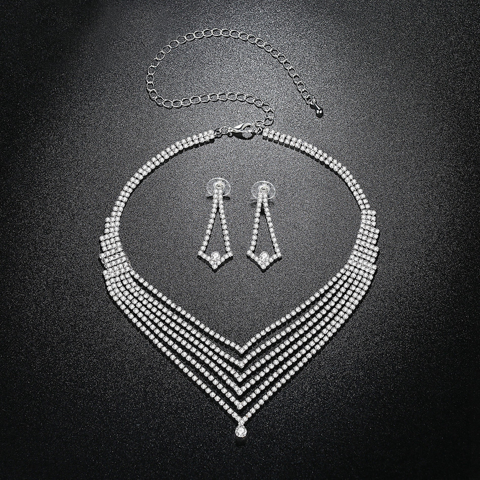 The elegant and shiny rhinestone earrings, earrings and necklace set N5420, a popular and fashionable European and American bridal accessory Specification drawing