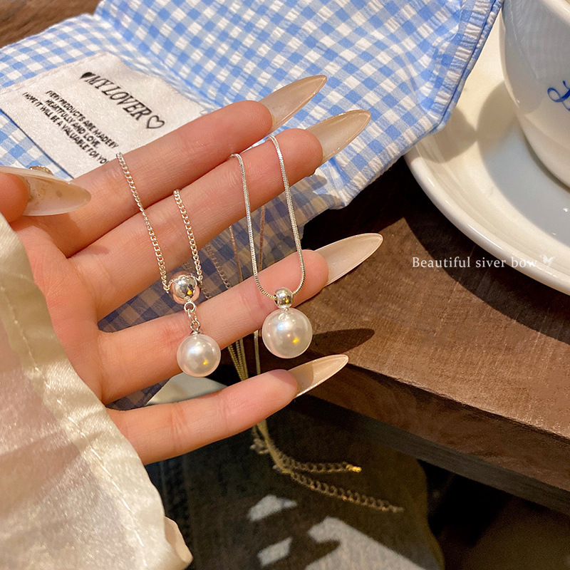 Pearl pendant necklace, women's light luxury, niche and high-end collarbone chain, 2024 bestseller, elegant neckchain accessory wholesale details Picture