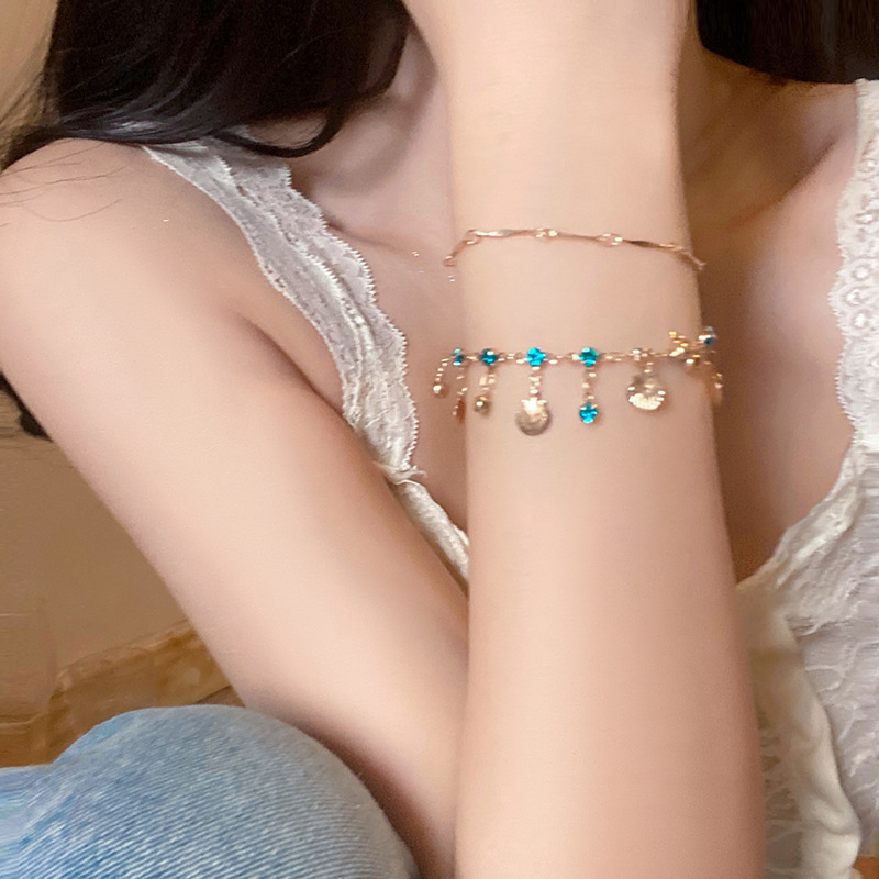 Blue Love ~ Super Shiny Double-Layer Shell bracelet, Summer high-end style, Layered collarbone chain, fashionable and versatile design details Picture