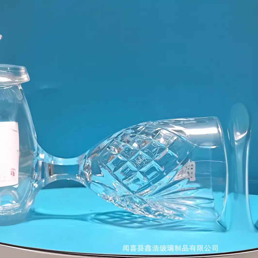 Yujing's new crystal white material striped cup, sword-patterned glass cup, juice cup, beverage cup, highball cup, KTV, hotel and household use Application Scenario