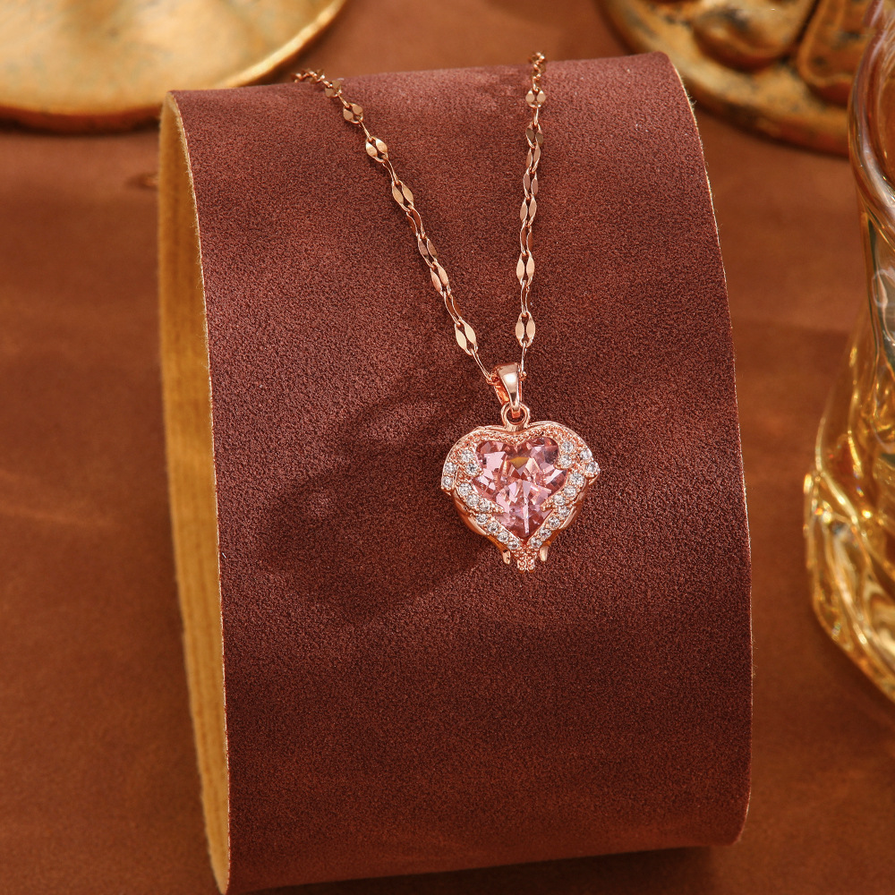 Cross-border titanium steel necklace for women, with a unique and high-end look, features copper micro-inlaid colored heart-shaped zircon jewelry that does not fade Application Scenario