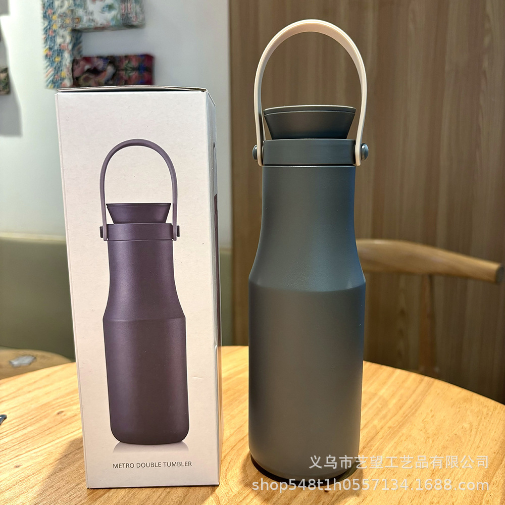 New cross-border sports water bottle for bowling, 304 stainless steel handle insulated cup, portable outdoor vacuum water cup Application Scenario